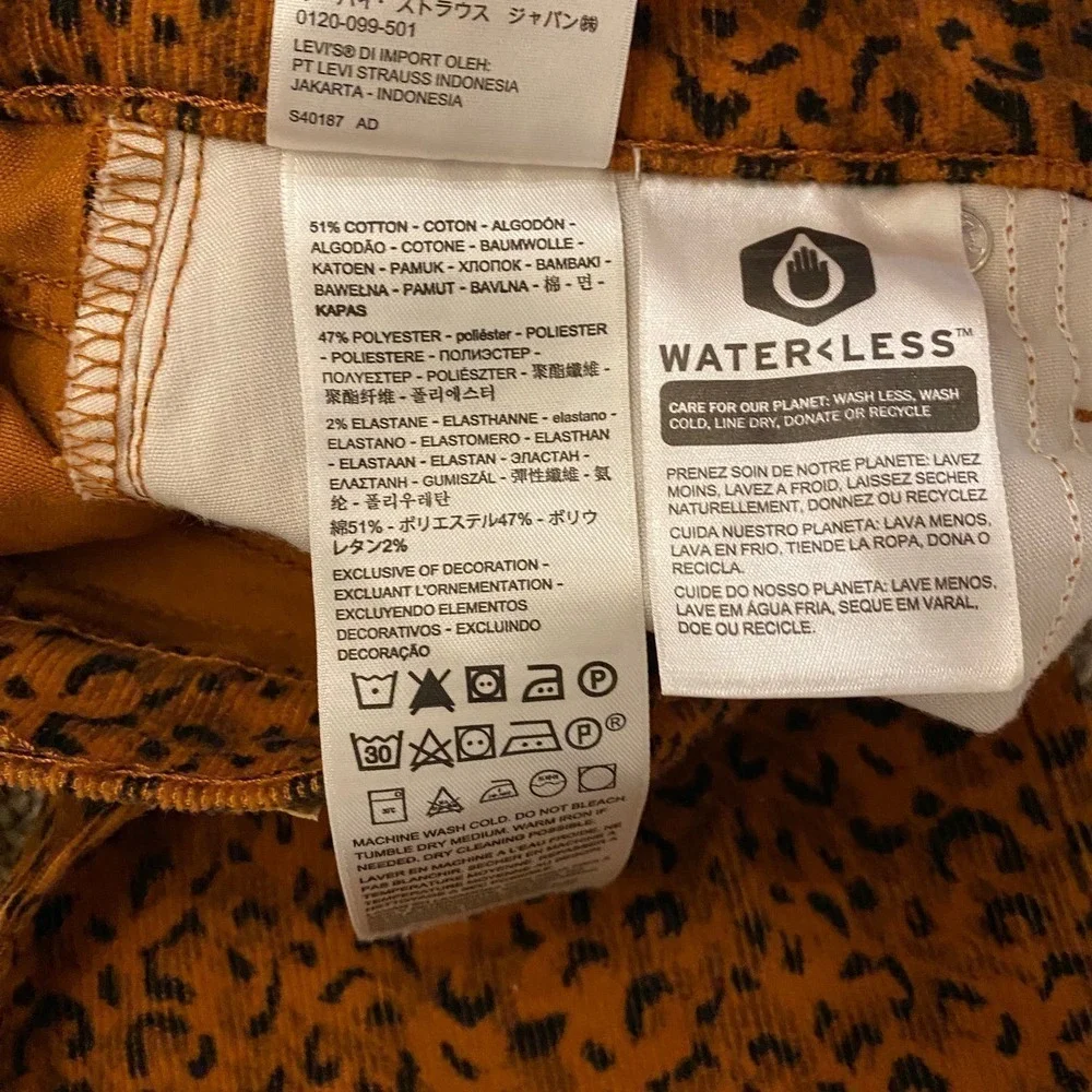 Levi's Premium Wedgie Straight Button Fly Leopard Rust Brown Corduroy Pants 26 - Picture 6 of 10